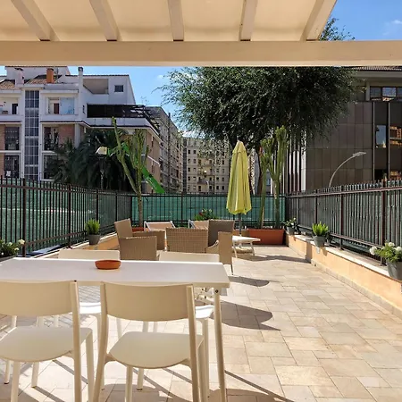 Wonderful Little Gem With A Large Private Terrace! Apartament *
