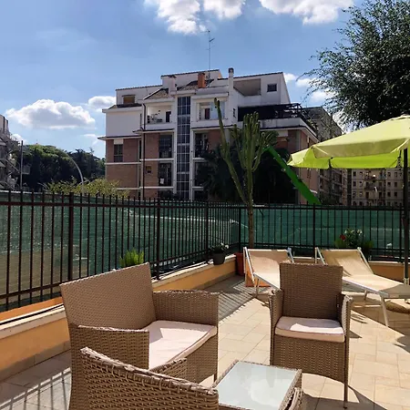 Wonderful Little Gem With A Large Private Terrace! Apartament *