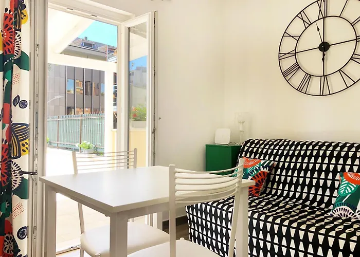 Wonderful Little Gem With A Large Private Terrace! Rom