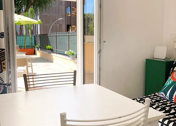 Wonderful Little Gem With A Large Private Terrace! Lägenhet