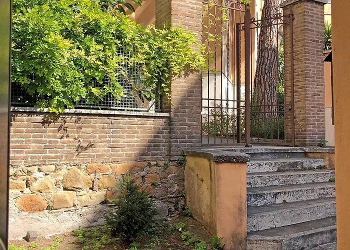 Wonderful Little Gem With A Large Private Terrace! Lägenhet *