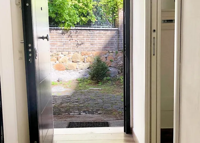 Wonderful Little Gem With A Large Private Terrace! Lägenhet *